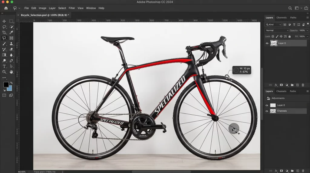 Magnetic Lasso Tool snapping to high-contrast edges in Photoshop