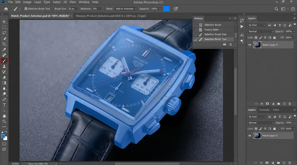 Selection Brush Tool painting quick overlay selection on product photo in Photoshop