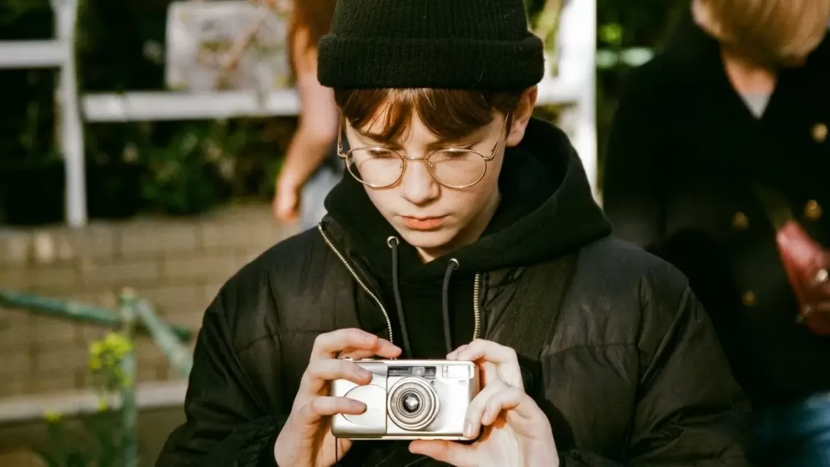 Best Compact Cameras with a Viewfinder: 2026 Top Picks