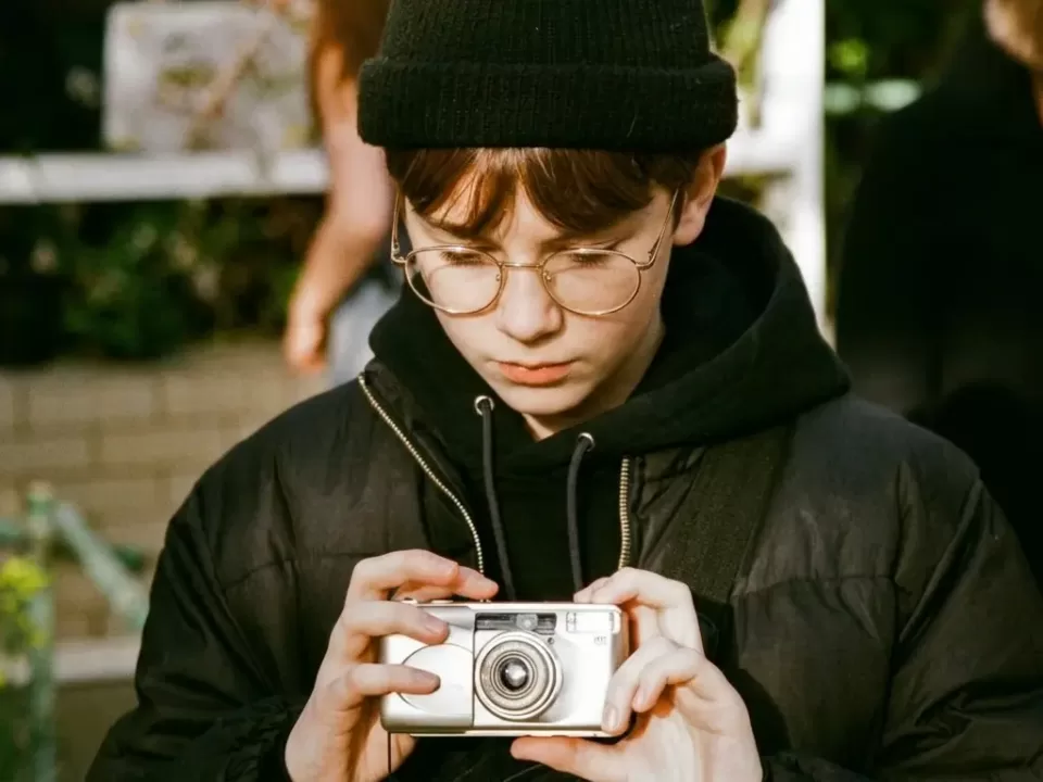 Best Compact Cameras with a Viewfinder: 2026 Top Picks