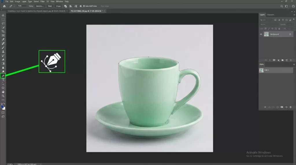 Photoshop pen tool drawing a manual clipping path