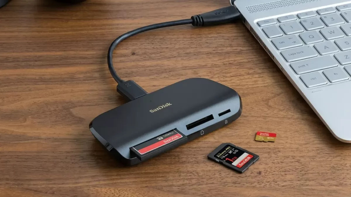 Top 10 Best Memory Card Readers 2026: SD, CFexpress & USB4