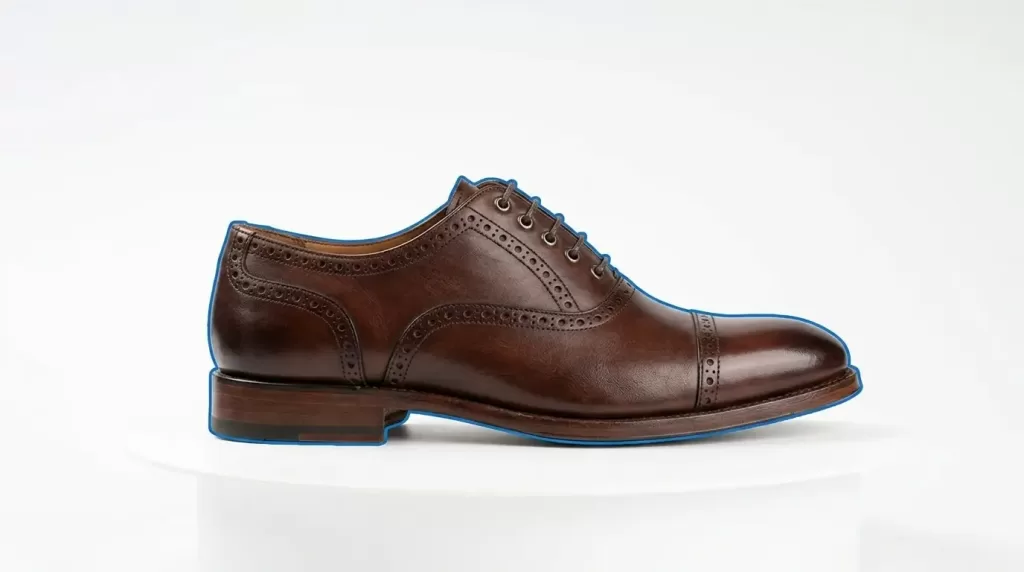 Men’s leather shoe isolated on white background clipping