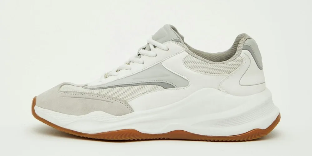 White-background e-commerce product photo generated with a Gemini prompt